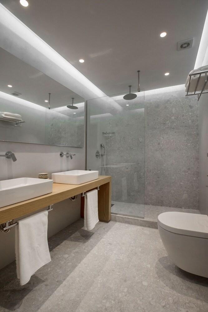 Nikis Suites Syntagma-Plaka By Ghh Атина Екстериор снимка